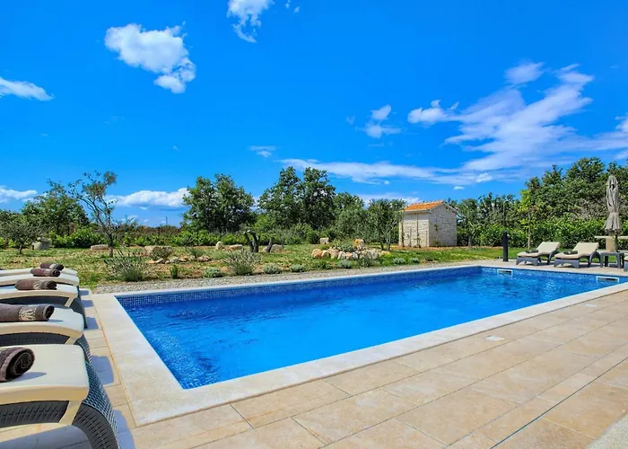 Mary Сasa de vacaciones *