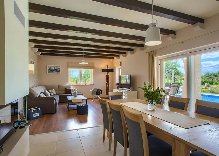 Mary Сasa de vacaciones *