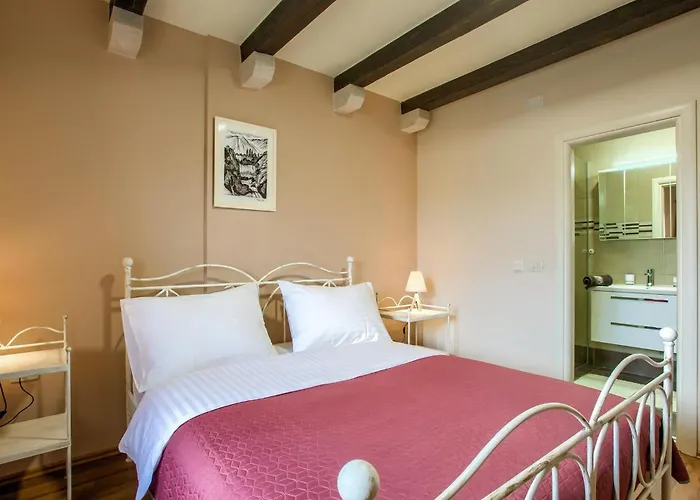 בית נופש Mary *