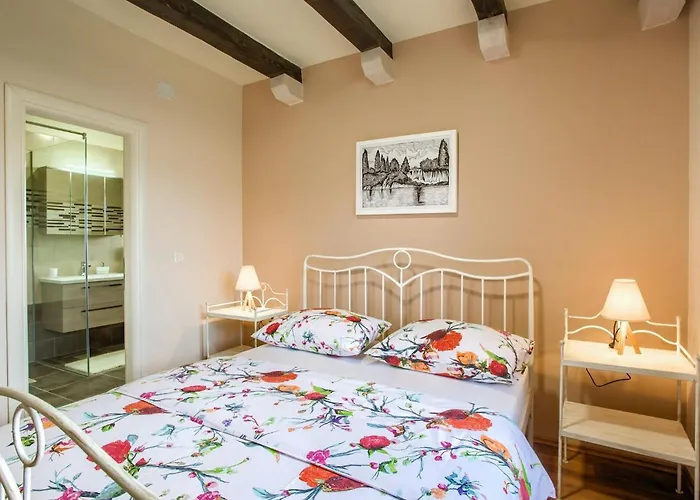 Mary בית נופש *